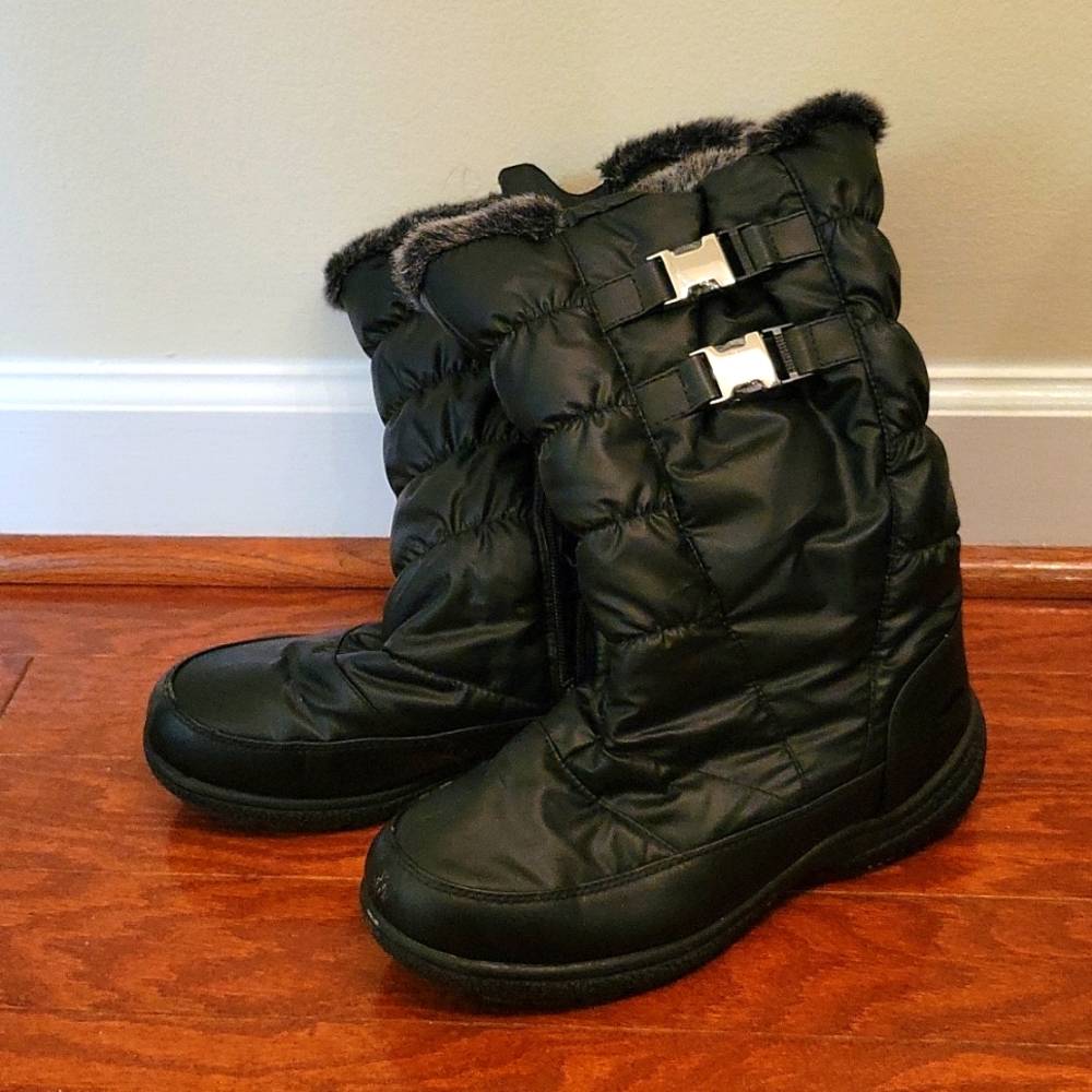 Totes boots